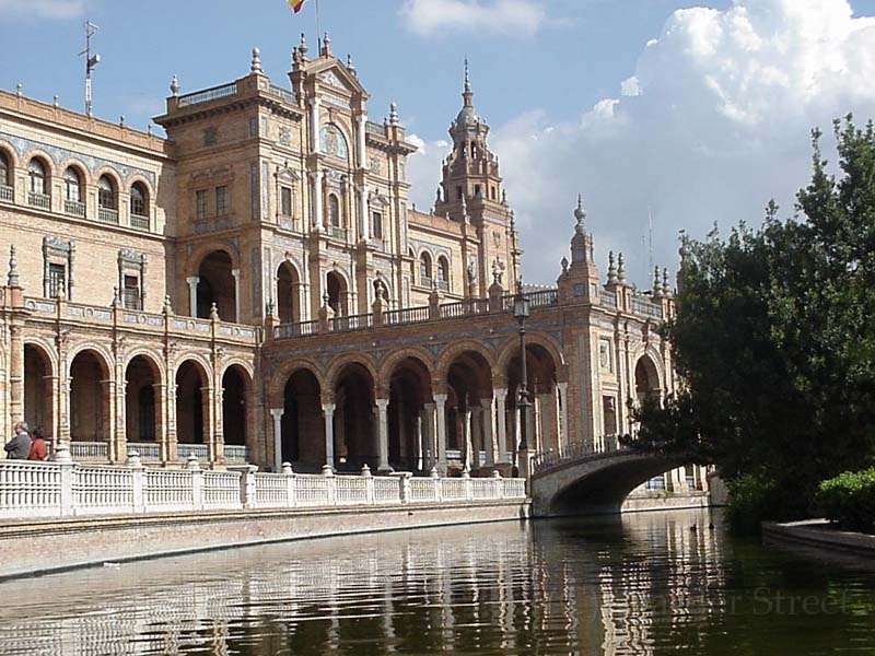 Plaza De Espana In Sevilla 8.jpg